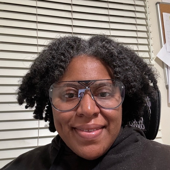 Chic Black Aviator Glasses - Picture 6 of 6